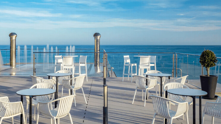 Hotel Las Arenas Affiliated by Meliá